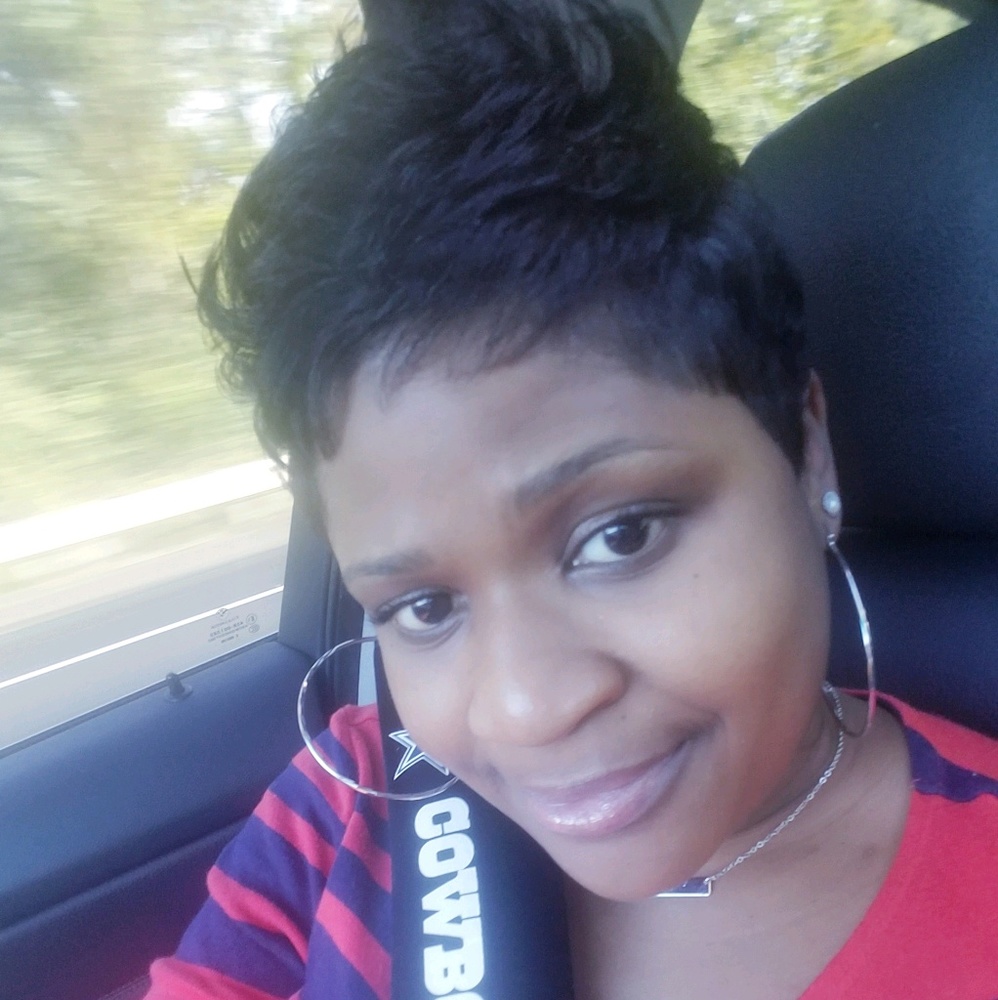 Meet your Posher, Eveleana